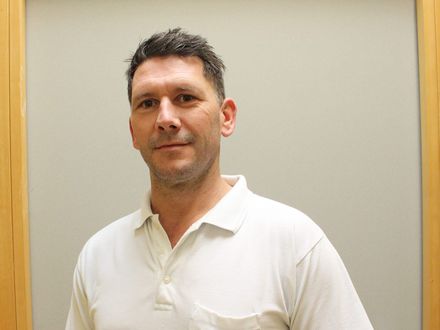 Rückenschmerzen im Alter: MEDICLIN informiert in Bad Düben über Therapien